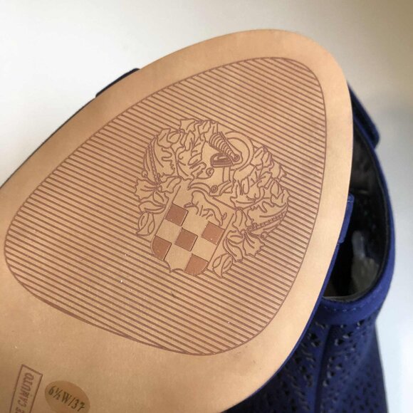 NWT VINCE CAMUTO Dastana Nubuck Booties Block Heel Peep Toe Moody Blue 6.5 - Picture 8 of 10